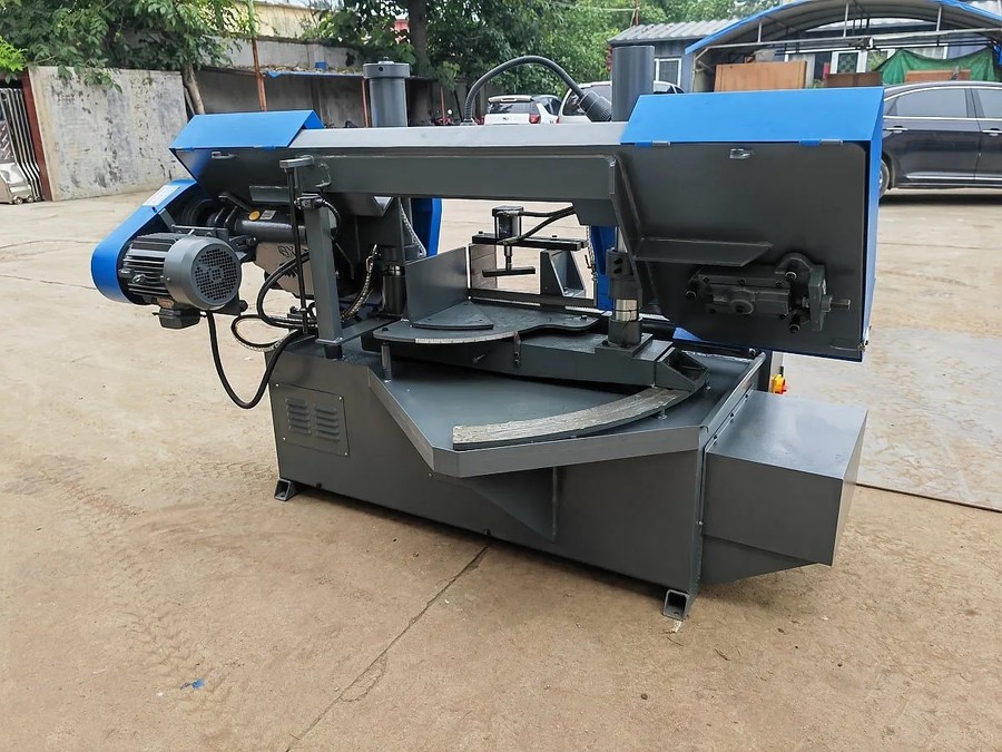 MetalTec BS 350 CZ ленточнопильный станок c поворотом пильного модуля под углом до 60° — изображение 4