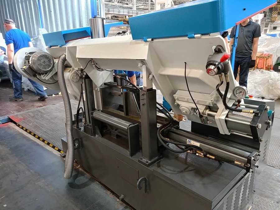 MetalTec MBS 330/50 CH ленточнопильный станок для резки металла под углом 90° — изображение 4