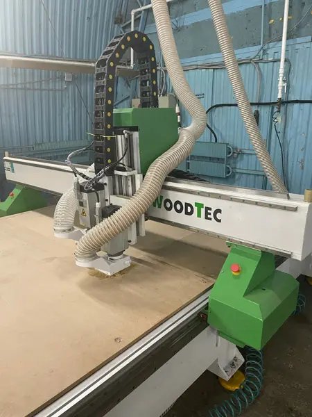 Фрезерно-гравировальный станок с ЧПУ WoodTec H-2040C P2 — изображение 2