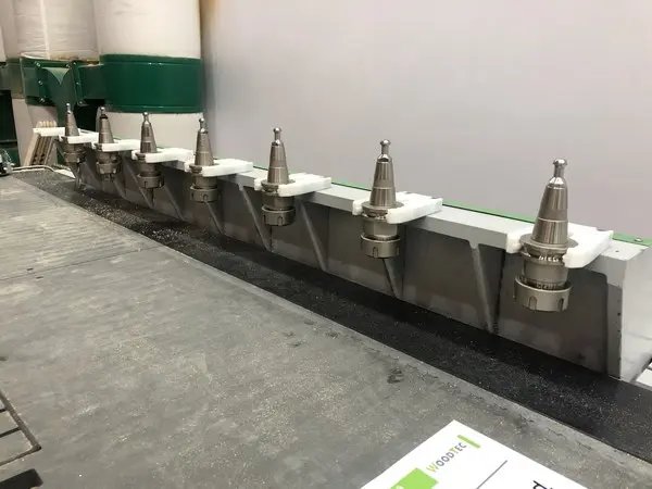 Фрезерно-гравировальный станок с ЧПУ WoodTec HA 2030 C — изображение 10