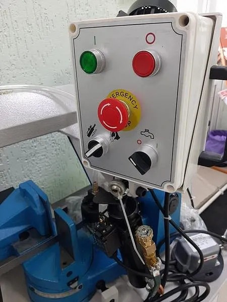 MetalTec BS 170 FHE (380 V) ручной ленточнопильный станок для резки металла — изображение 8
