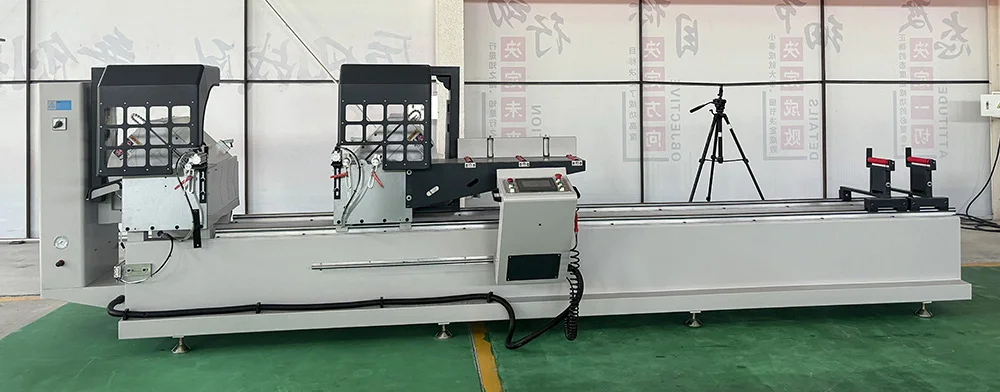 Автоматическая двухголовая пила с ЧПУ QUADRO ALUCUT CNC 500 x 5000 (Angles 45°/ 90°/ 135°)