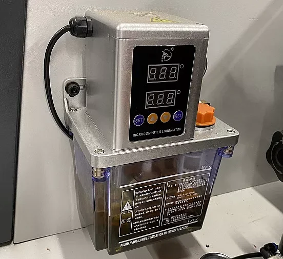 Автоматический кромкооблицовочный станок Excitech Automatic 424QLP
