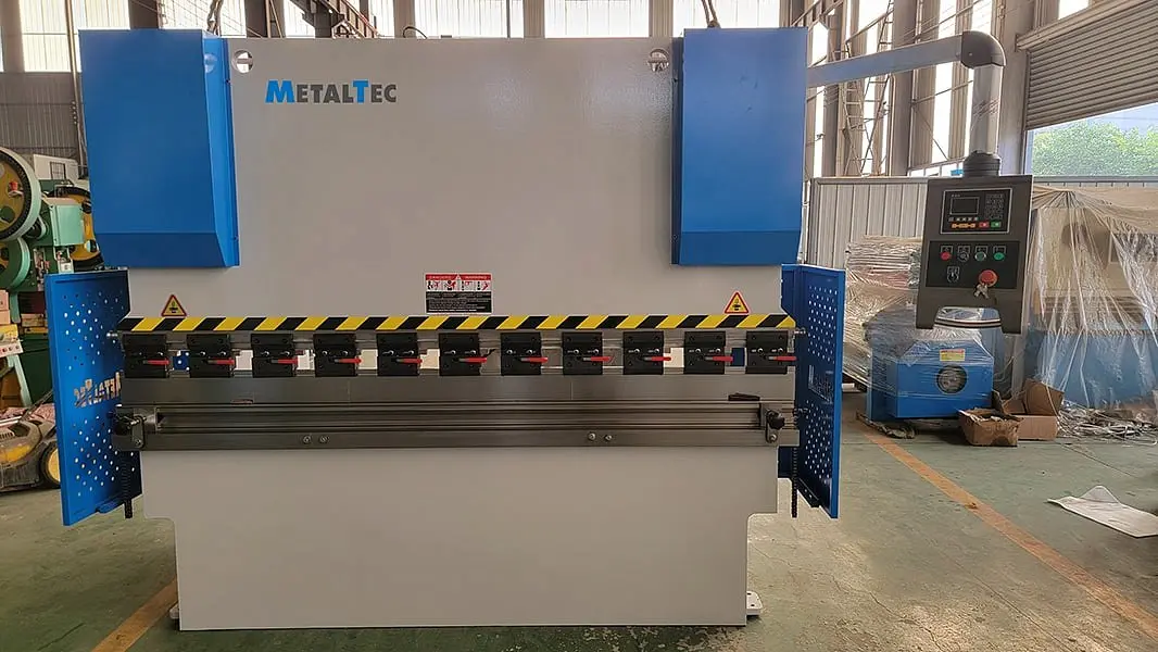 Листогибочный гидравлический пресс MetalTec HBM 125/2500 (E22) — изображение 2