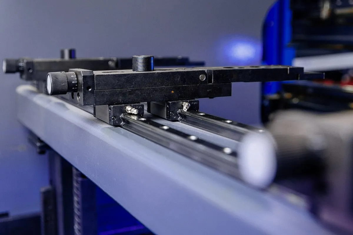 Листогибочный гидравлический пресс MetalTec HBC 135/3200 c ЧПУ 4+1 (ESA 630) — изображение 12