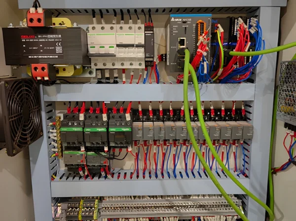 Автоматический станок для вырезки дефектов и торцовки EcoWood CFS-100PRO — изображение 7