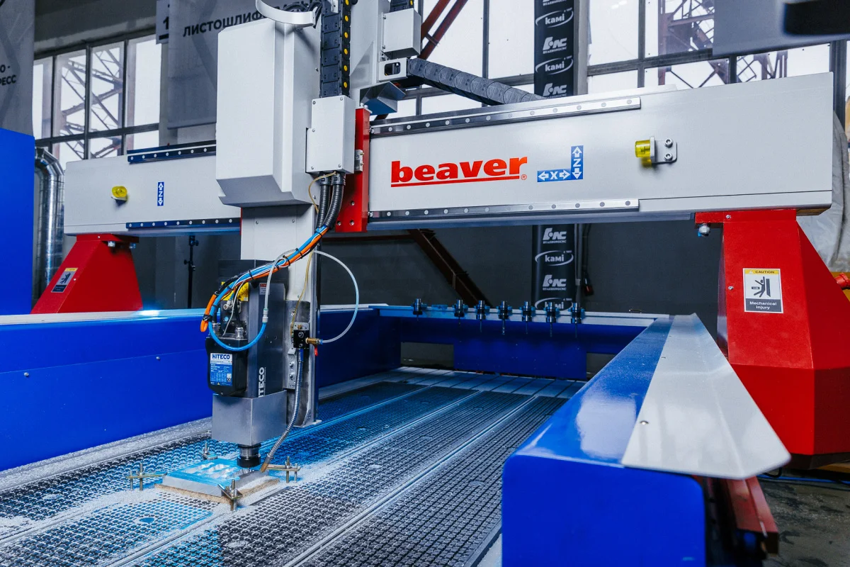Фрезерный станок с ЧПУ Beaver 25AVLT8-Z600-RD — изображение 5