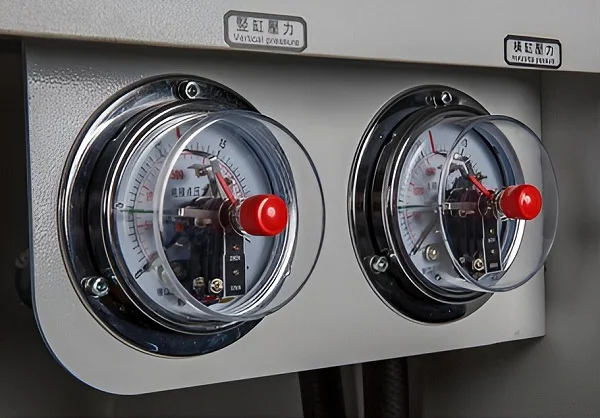 Пресс для склейки щита с ТВЧ-генератором Beaver HF-3 AUTO — изображение 4