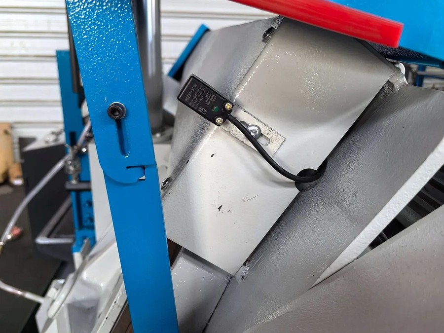 MetalTec MBS 530 CА автоматический колонный ленточнопильный станок — изображение 6