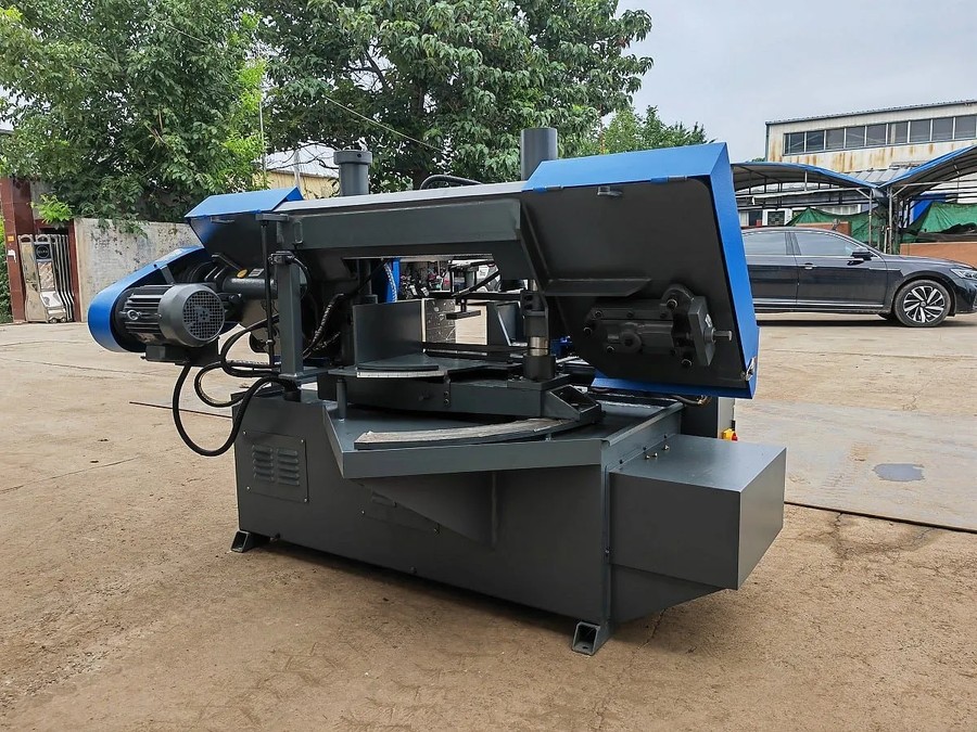 MetalTec BS 300 CZ ленточнопильный станок c поворотом пильного модуля под углом до 60° — изображение 14
