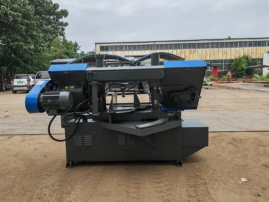 MetalTec BS 300 CZ ленточнопильный станок c поворотом пильного модуля под углом до 60° — изображение 15