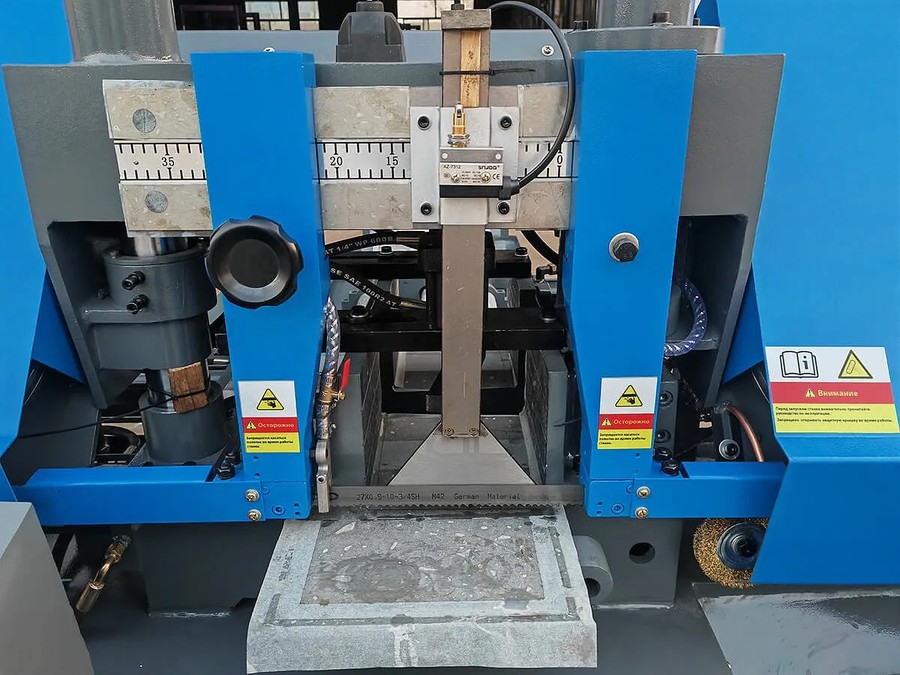 MetalTec BS 300 ZA автоматический колонный ленточнопильный станок с поворотом до 60° — изображение 8