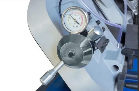 MetalTec BS 270 FHE ручной ленточнопильный станок для резки металла — изображение 13