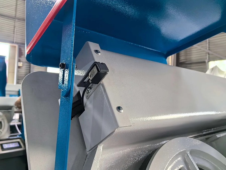 MetalTec MBS 430 CА автоматический колонный ленточнопильный станок — изображение 13